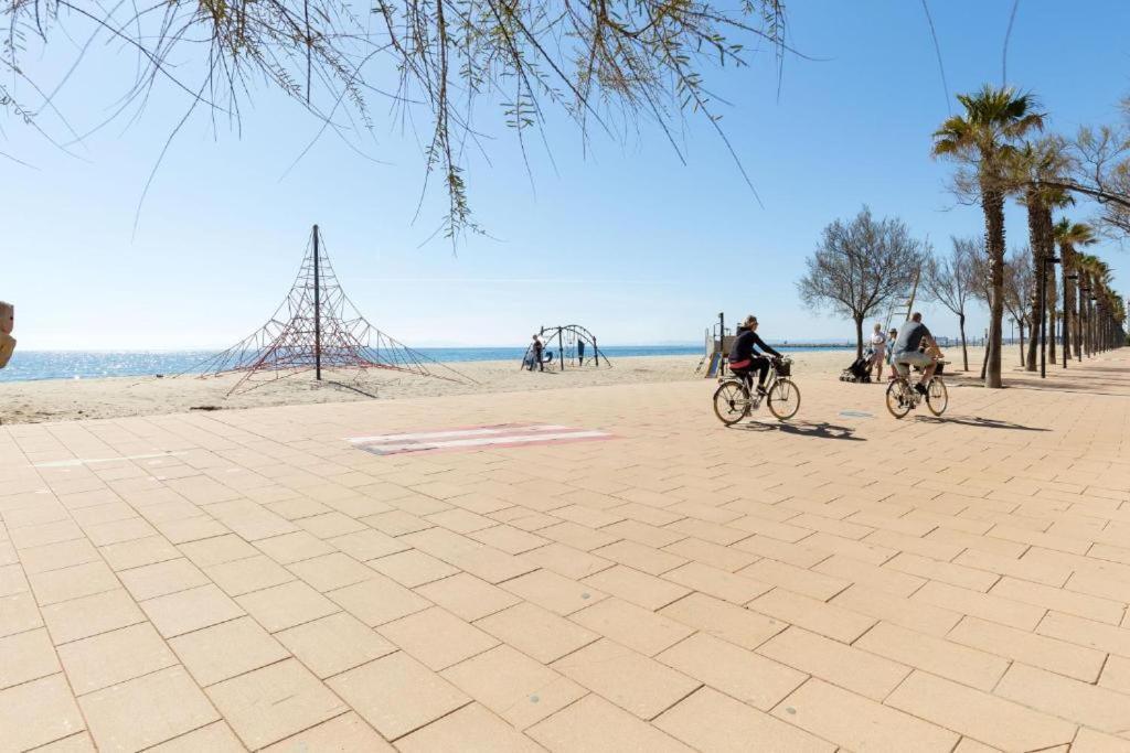 The Beach Milenium Roses Exterior foto
