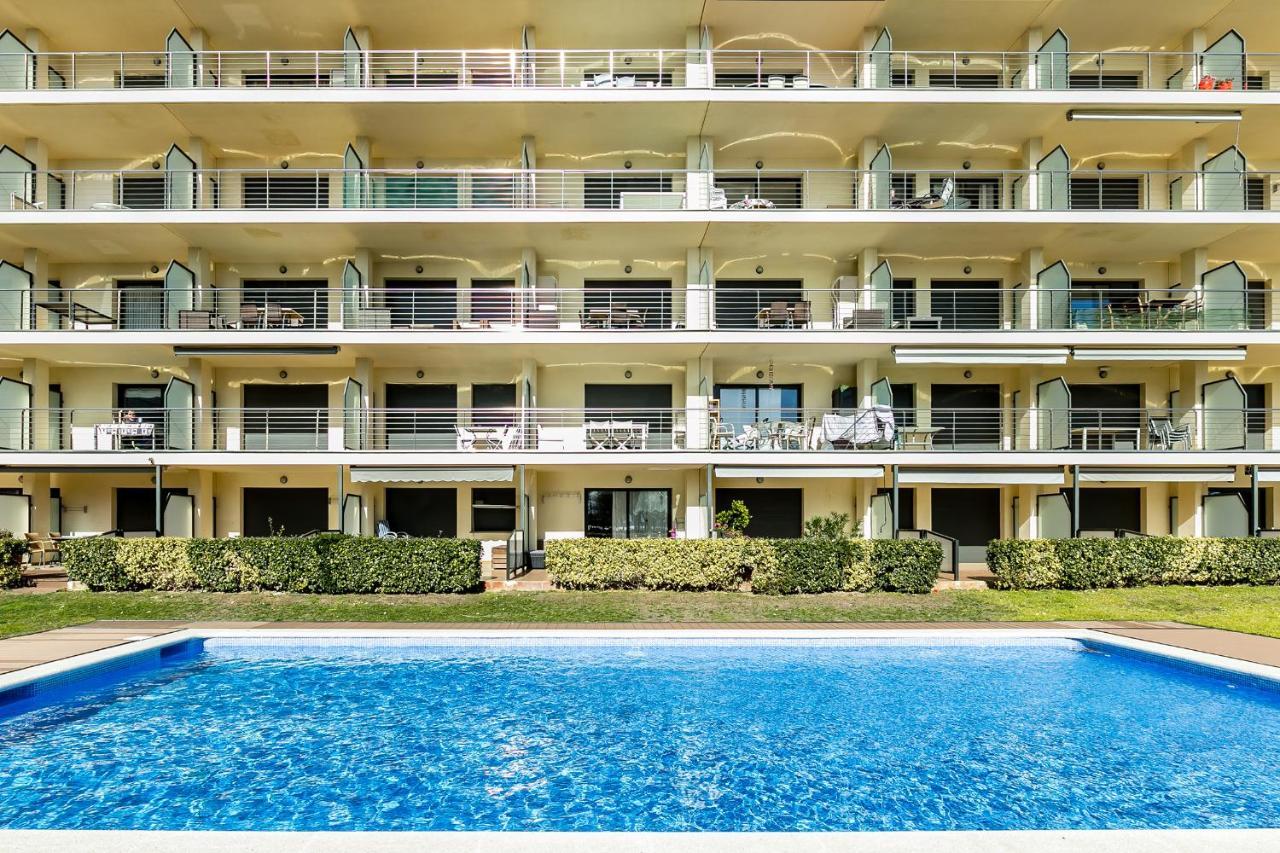 The Beach Milenium Roses Exterior foto